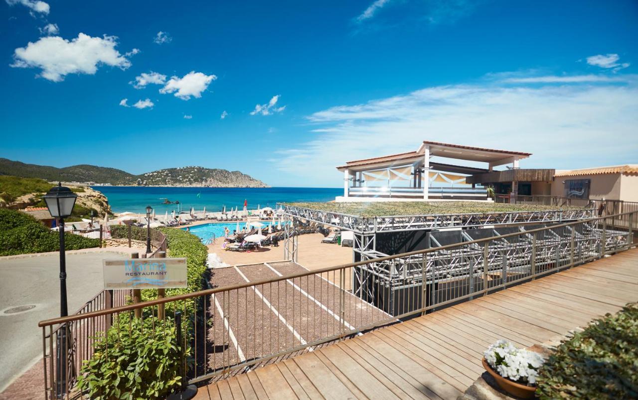 Invisa Hotel Club Cala Blanca Playa DPlaya Des Figueral Esterno foto