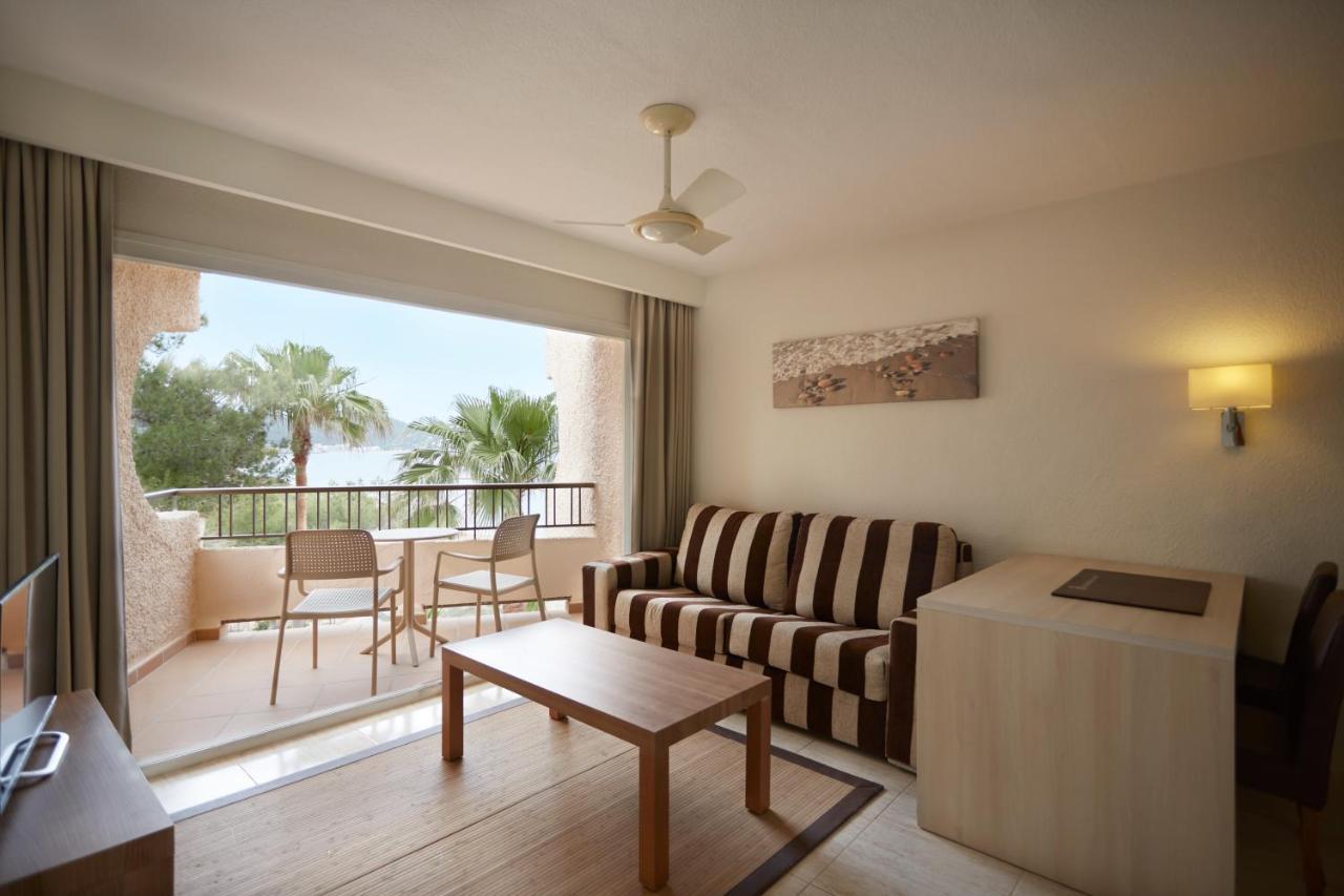 Invisa Hotel Club Cala Blanca Playa DPlaya Des Figueral Esterno foto