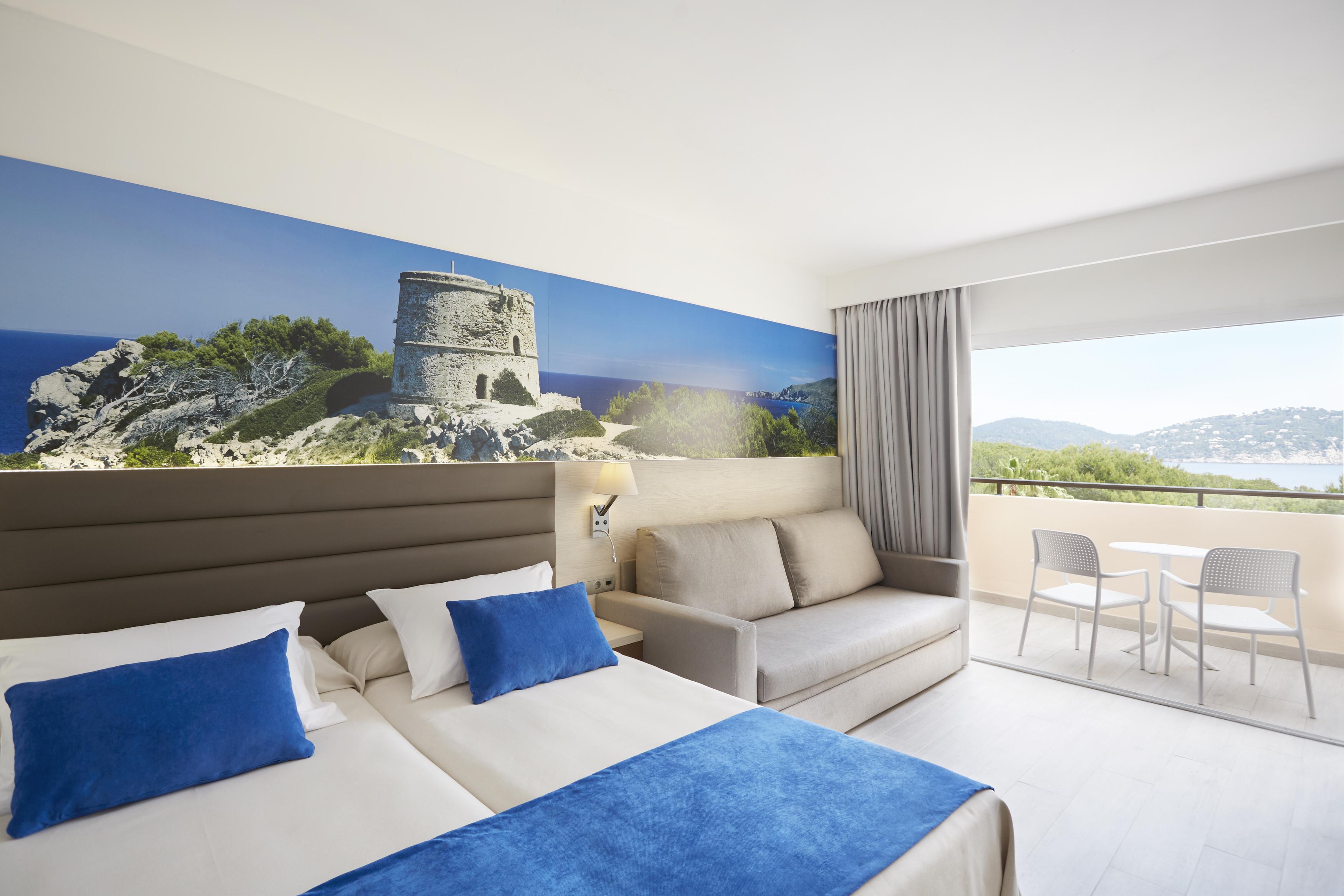 Invisa Hotel Club Cala Blanca Playa DPlaya Des Figueral Esterno foto