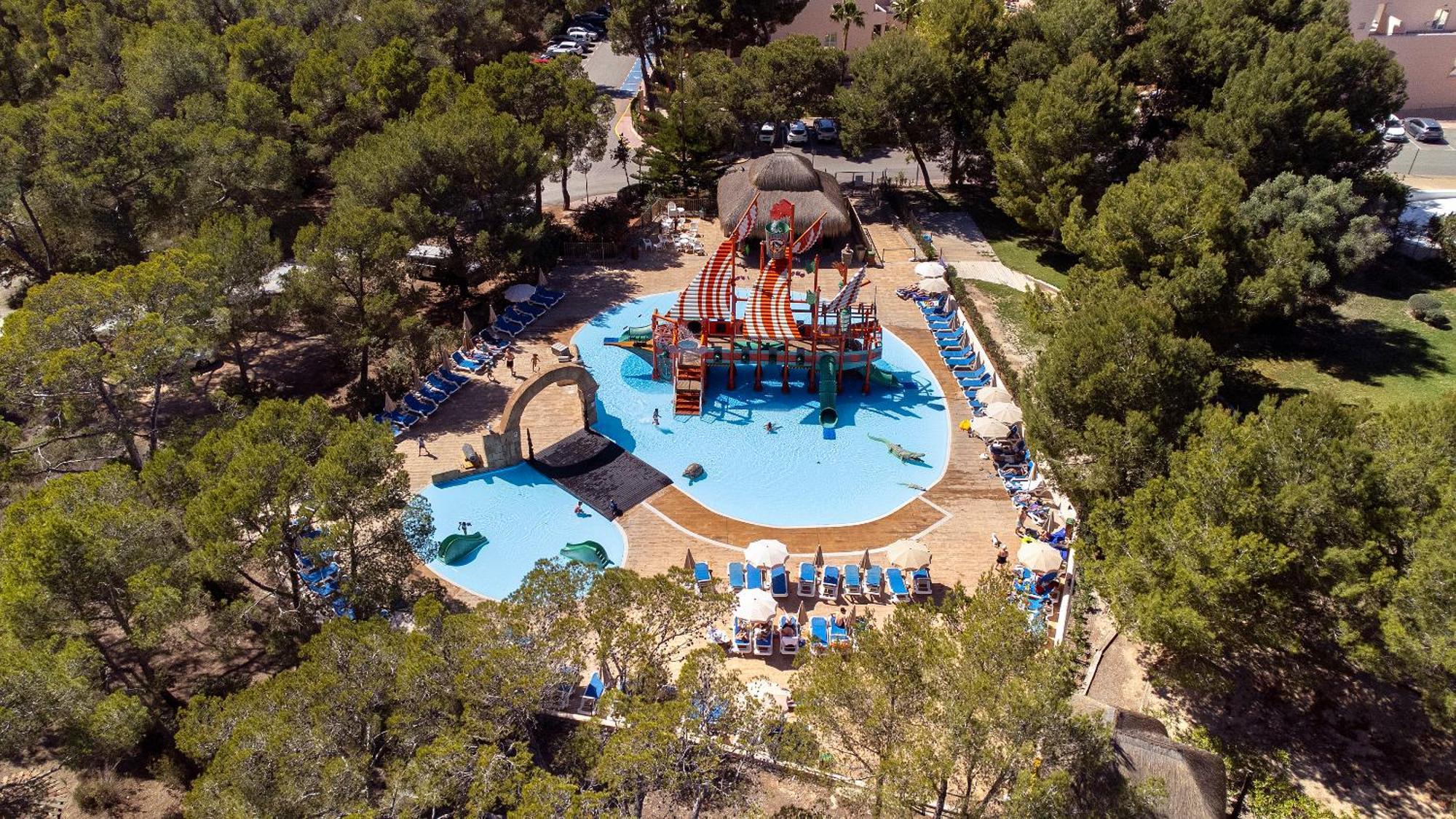 Invisa Hotel Club Cala Blanca Playa DPlaya Des Figueral Esterno foto